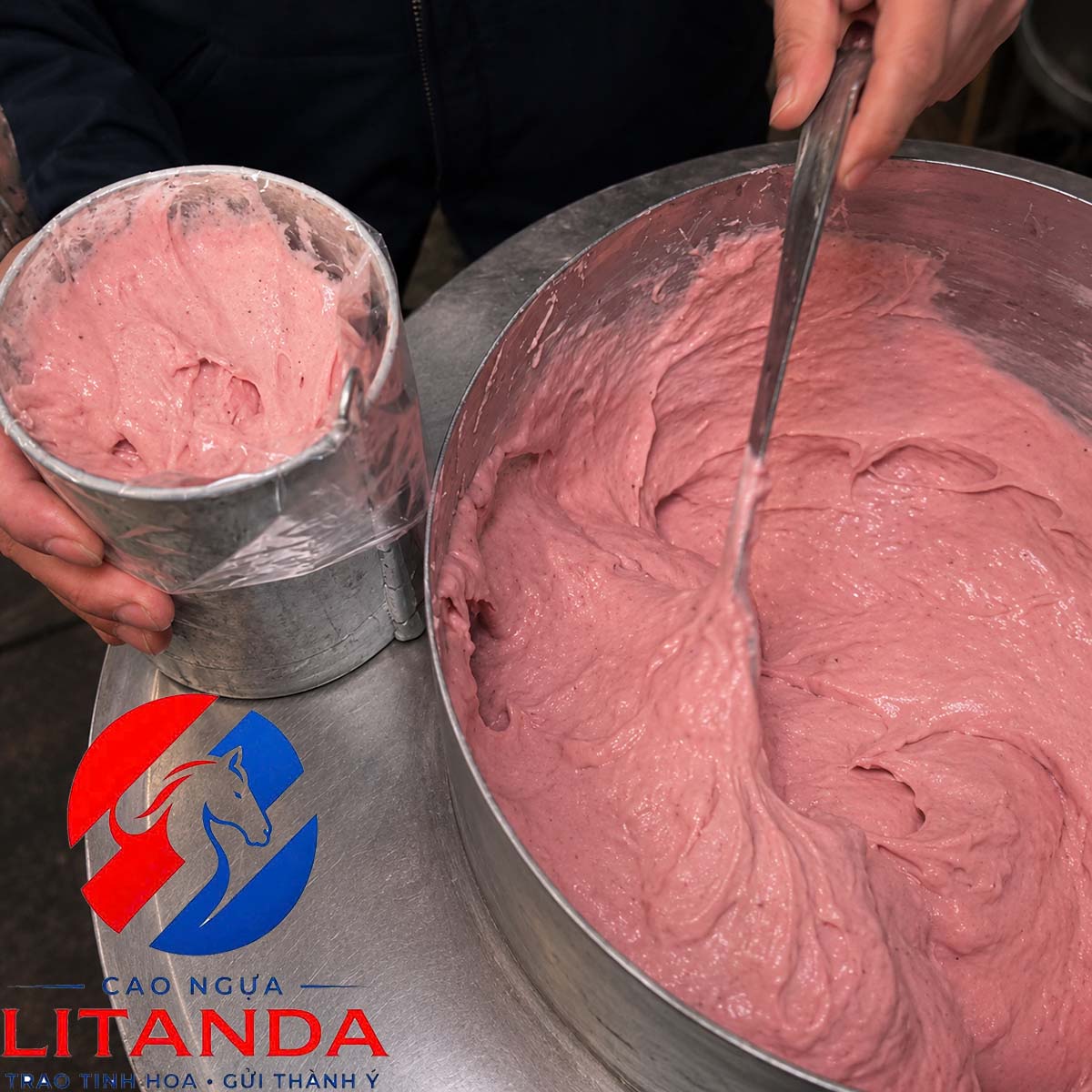 Giò ngựa Litanda trước khi được hấp cách thủy
