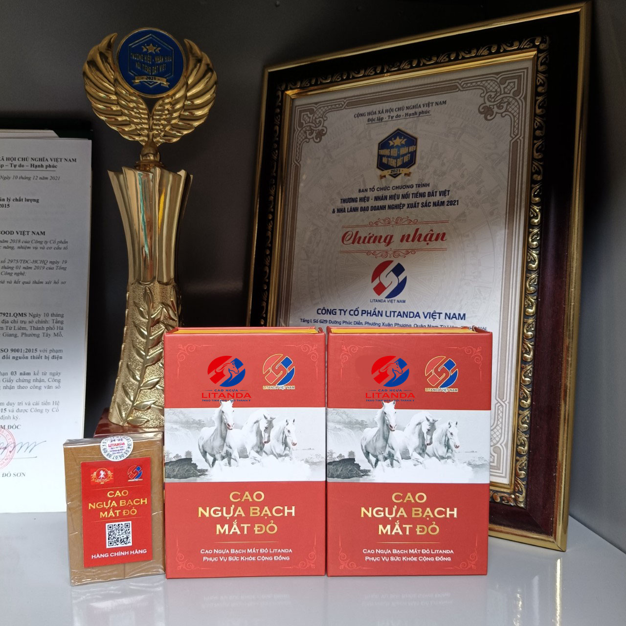 Cao Ngựa Bạch Mắt Đỏ Litanda Chứng Nhận Thương Hiệu Vàng